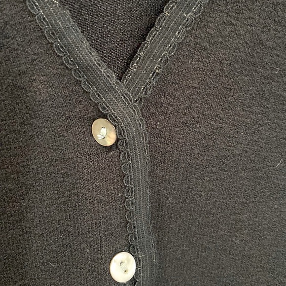 SABA Classic V neck  Cardigan with lace detail. - Picture 6 of 6
